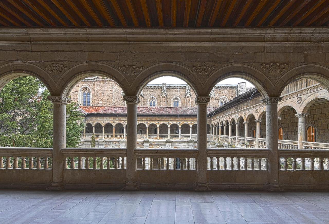 Parador De Turismo De Leon Bagian luar foto